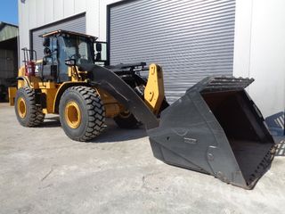 Φορτωτής Με Λάστιχα CAT 2014 950K-thumb-5