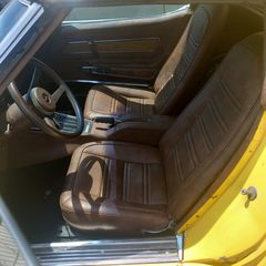 Corvette C3 1974 Stingray-thumb-2