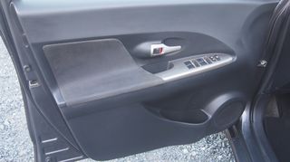 Toyota Urban Cruiser 2013  1.4 D-4D Trek+ 4x4-thumb-22