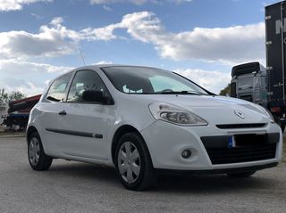 Renault Clio 2012 1.5 dCi Eco2-thumb-3