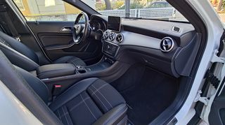 Mercedes-Benz GLA 200 2016  Urban 1600cc 7G-DCT Panorama -thumb-6