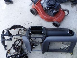  Ταμπλό Toyota RAV 4 2000-2005-thumb-1