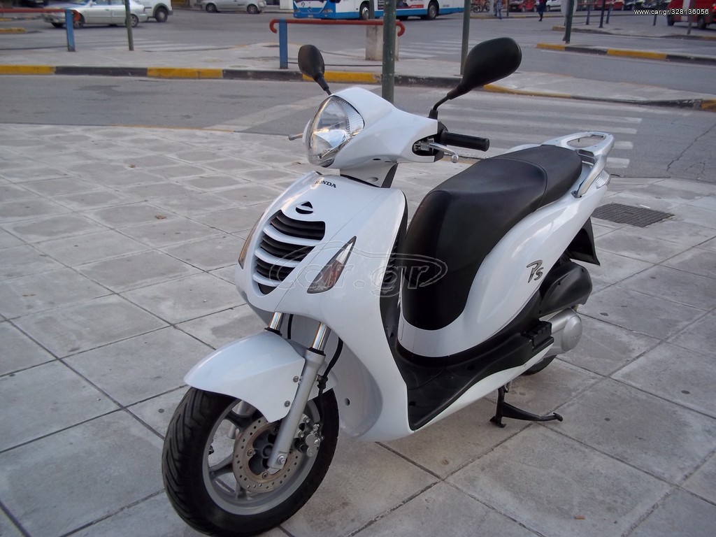 car-gr-honda-ps-150-i-new-10