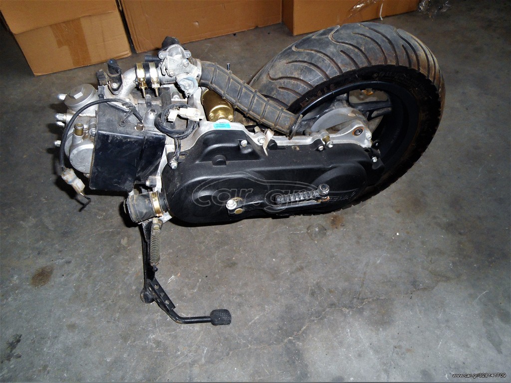 SKUTER KEEWAY F-ACT EVO 4T 50 2019/2022 Κινητήρας τύπος κινητήρα QJ137QMB-3A σαν καινούριος!!!