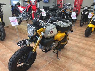 Honda Monkey 125 2025 BANANA YELLOW-thumb-4