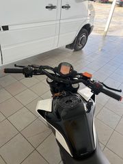 KTM 250 Duke 2020-thumb-4