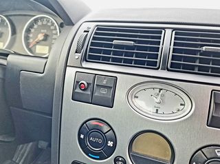 Ford Mondeo 2001-thumb-4