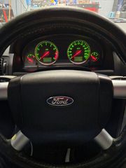 Ford Mondeo 2001-thumb-16