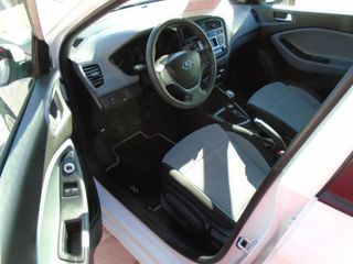 Hyundai i 20 2015-thumb-4