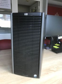 HP Proliant ML 350 G5