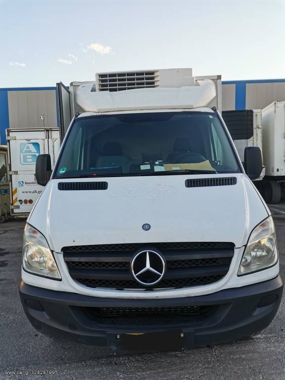Ψυγείο Mercedes-Benz 2011 516