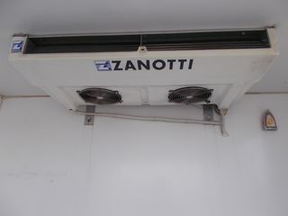 Ψυγείο Mitsubishi 2009 Canter/fuso-thumb-12
