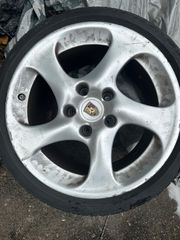 Porsche 911 carrera-thumb-2