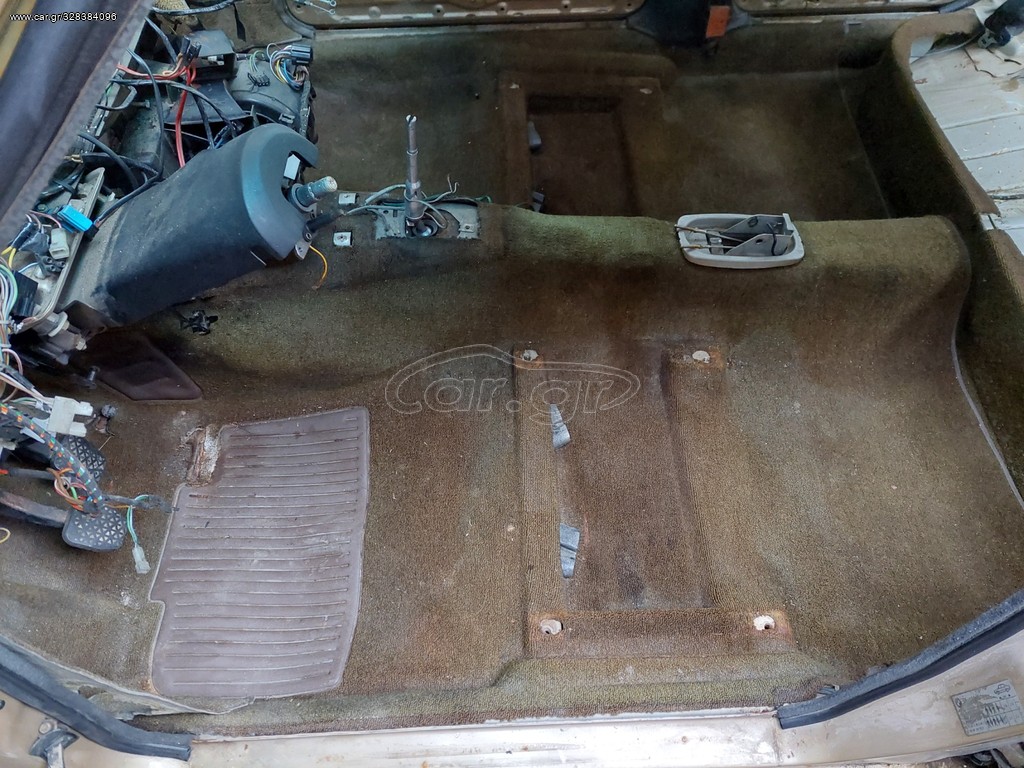 BMW E28 μοκετα