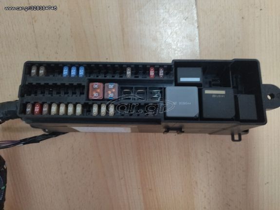 Ασφαλειοθήκη πίσω από ford focus station