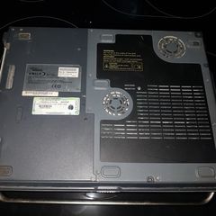 Fujitsu AMILO A1630 -thumb-3