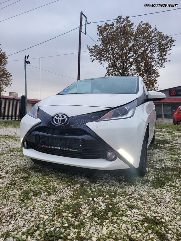 Toyota Aygo 2016 1.0 x-play touch