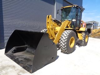 Φορτωτής Με Λάστιχα CAT 2014 930K-thumb-5