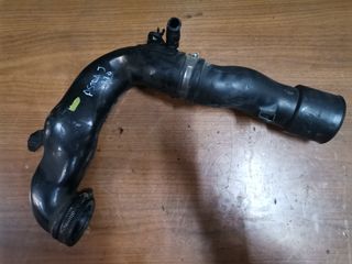 Κολάρο εισαγωγής αέρα με κωδικό 55577108 από Opel Astra J 2010-2015