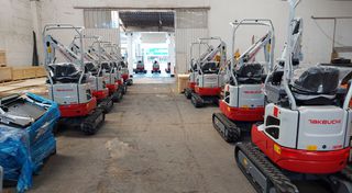 Εκσκαφάκι (διαβολάκι) Takeuchi 2026 TB210R-thumb-8