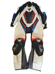 ΔΕΡΜΑΤΙΝΗ ΟΛΟΣΩΜΗ ΣΤΟΛΗ DAINESE AERO EVO D1