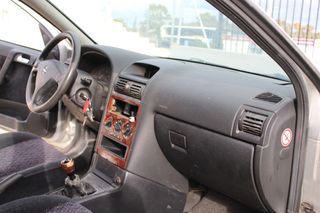 Ταμπλό Opel Astra G '00