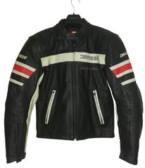 ΔΕΡΜΑΤΙΝΟ ΜΠΟΥΦΑΝ DAINESE ΜΕ ΠΡΟΣΤΑΣΙΕΣ ΣΕ ΠΛΑΤΗ ΚΑΙ ΑΓΚΩΝΕΣ