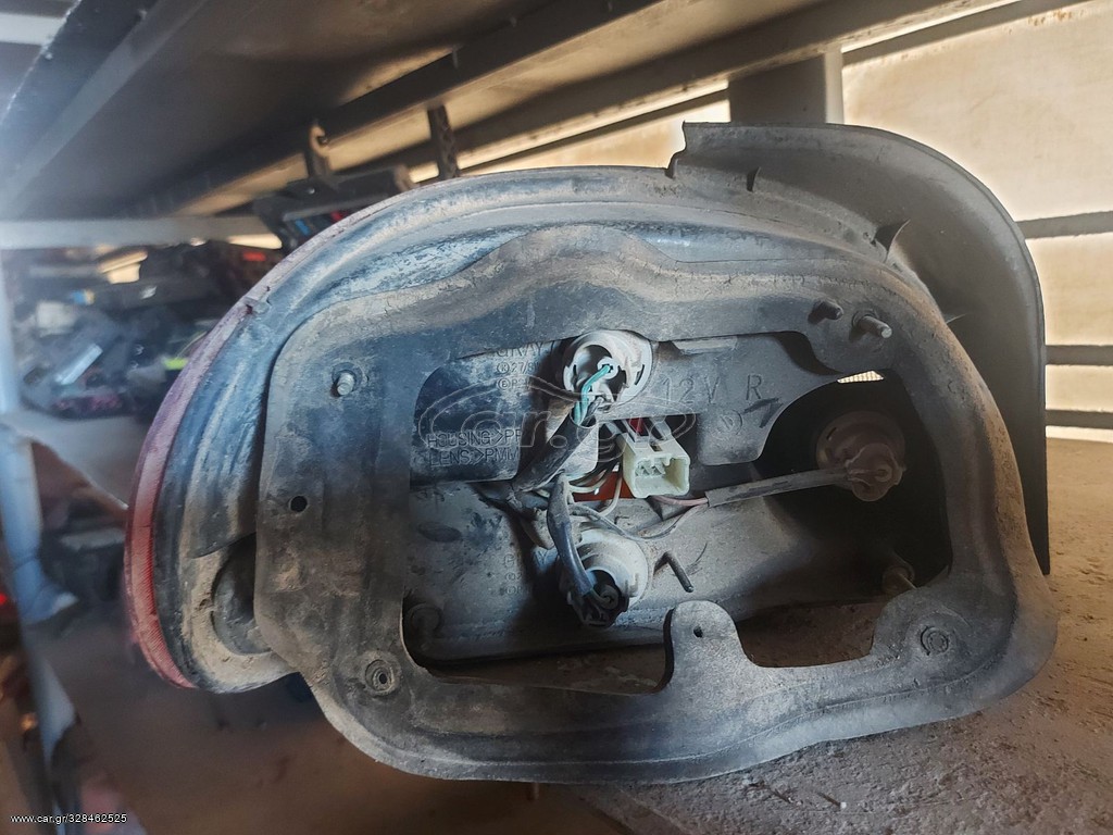 ΠΙΣΩΦΑΝΑΡΟ  ΑΠΟ HYUNDAI ACCENT '96