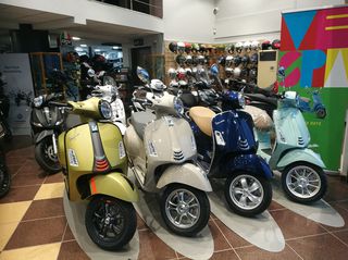 Vespa GTS Super Sport 2025-thumb-6
