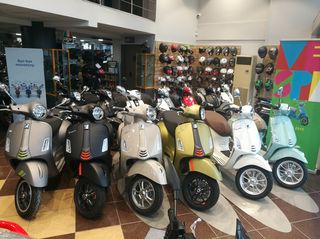 Vespa GTS Super Sport 2025-thumb-7