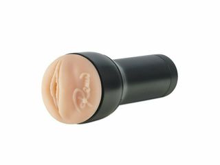 Kiiroo Feel Romi Chase-thumb-6
