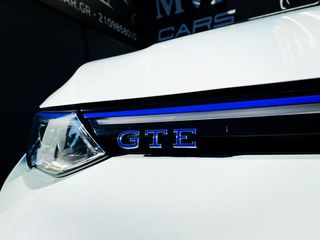 Volkswagen Golf '22 GTE 245hp panorama μοναδικό !!