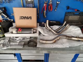 Ολόσωμη εξάτμιση Akrapovic για Yamaha Tracer9-thumb-2