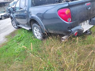 L200 MITSUBISHI 4X4 -thumb-1