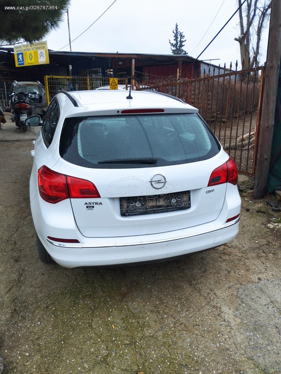 Opel Astra J SW κωλος
