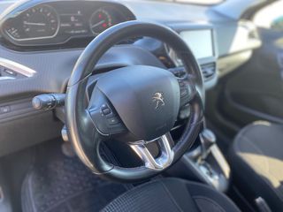 Peugeot 208 2019 1.2 AYTOMATIC Allure Pack-thumb-11