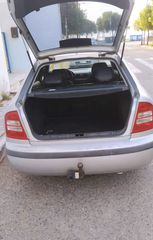 Skoda Octavia 2003-thumb-3
