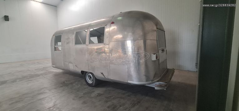 Airstream 1968 Safari