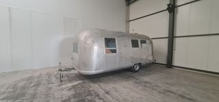 Airstream 1968 Safari-thumb-2