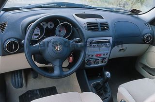 Alfa Romeo 147-thumb-1
