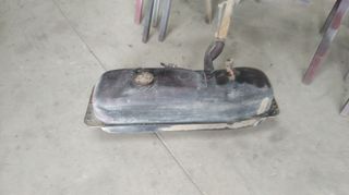 Ρεζερβουάρ  nissan 720. 82 - 87 pick up