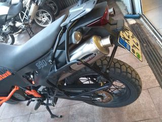 KTM 990 Adventure 2007-thumb-11