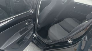 Volkswagen Up 2015-thumb-7