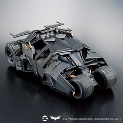 DC COMICS - Batman 1/35 Batmobile (Batman Begins) - Model Kit-thumb-2