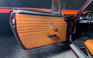 Volvo 1966 P 1800S-thumb-22