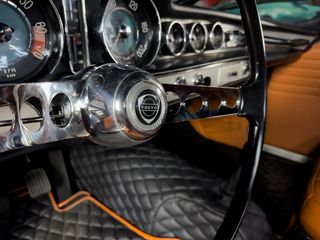 Volvo 1966 P 1800S-thumb-20