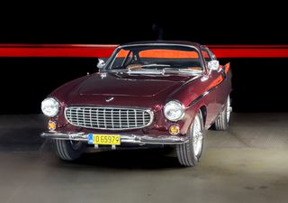 Volvo 1966 P 1800S-thumb-1