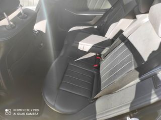 Mercedes-Benz E 220 2015-thumb-11
