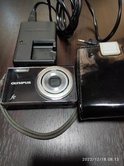 Olympus FE-4000 12MP Digital Camera