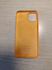 Apple Silicone Case with MagSafe Marigold (iPhone 13)-thumb-1